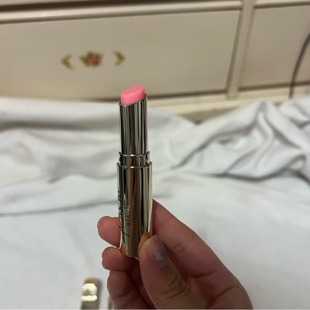 Mischo Beauty Lip Shine Sheer Lip Balm Worthy - Picture 1 of 7